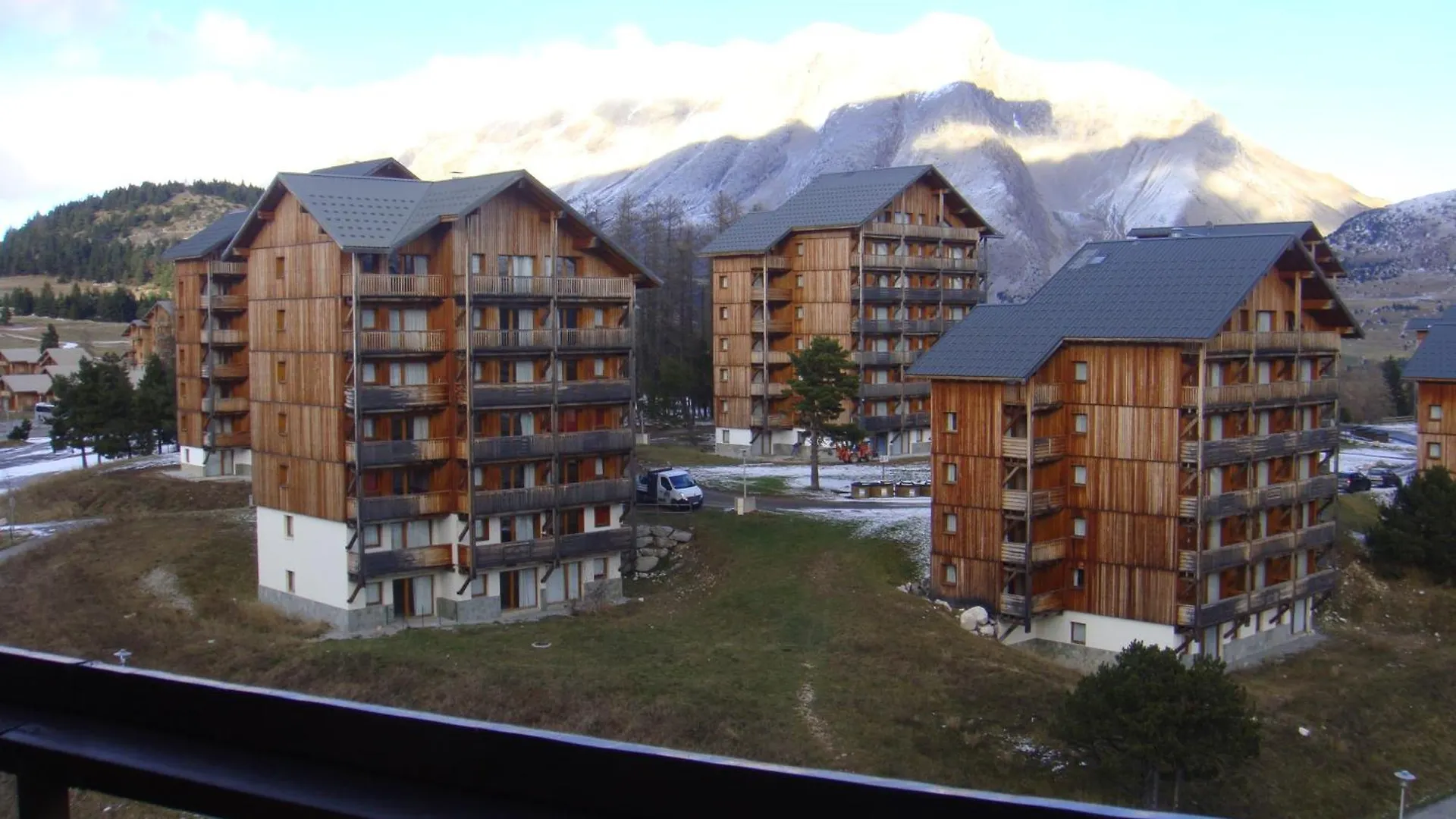 Pied Pistes Superdevoluy 7P Chez Locasoleil Apartment Le Devoluy